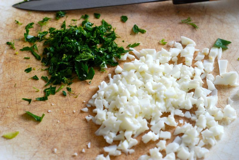Chopped egg white and parsley Chopped egg white and parsley