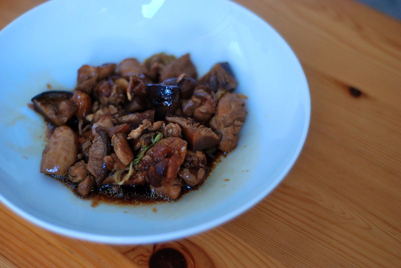 Braised chicken with dried shiitake mushrooms Braised chicken with dried shiitake mushrooms
